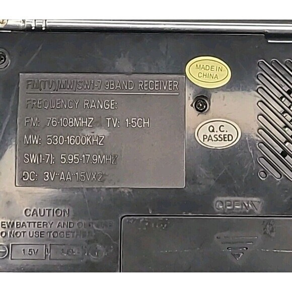 Vintage 9 Band FM/AM/SW World Receiver FM(TV)/MW/SW1-7 9 Band Receiver Tested - Picture 6 of 9